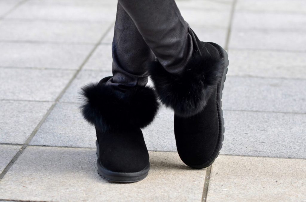 Boots SHOES BLACK SUEDE BOOTIES WITH FUR