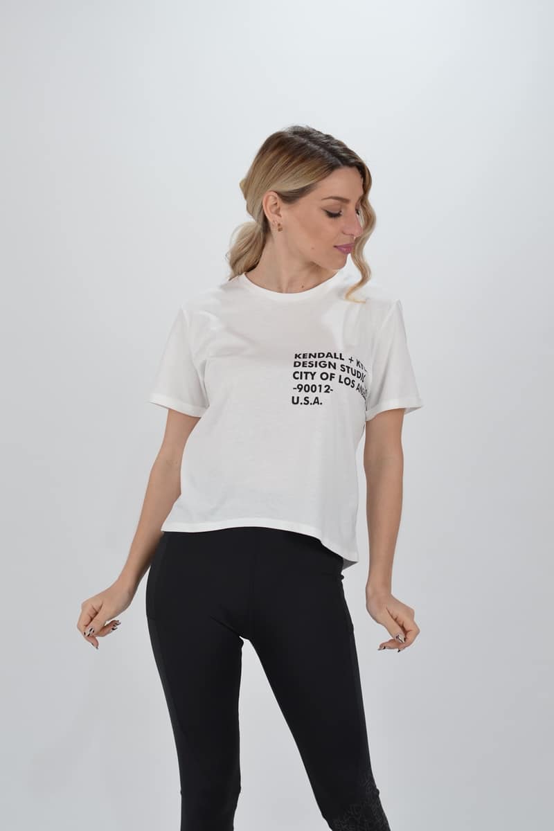 Collection Spring - Summer 2021 KENDALL + KYLIE CLASSIC LOGO T-SHIRT