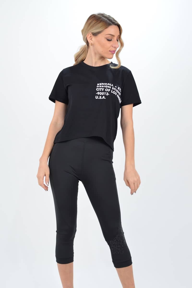 Collection Spring - Summer 2021 KENDALL + KYLIE CLASSIC LOGO T-SHIRT