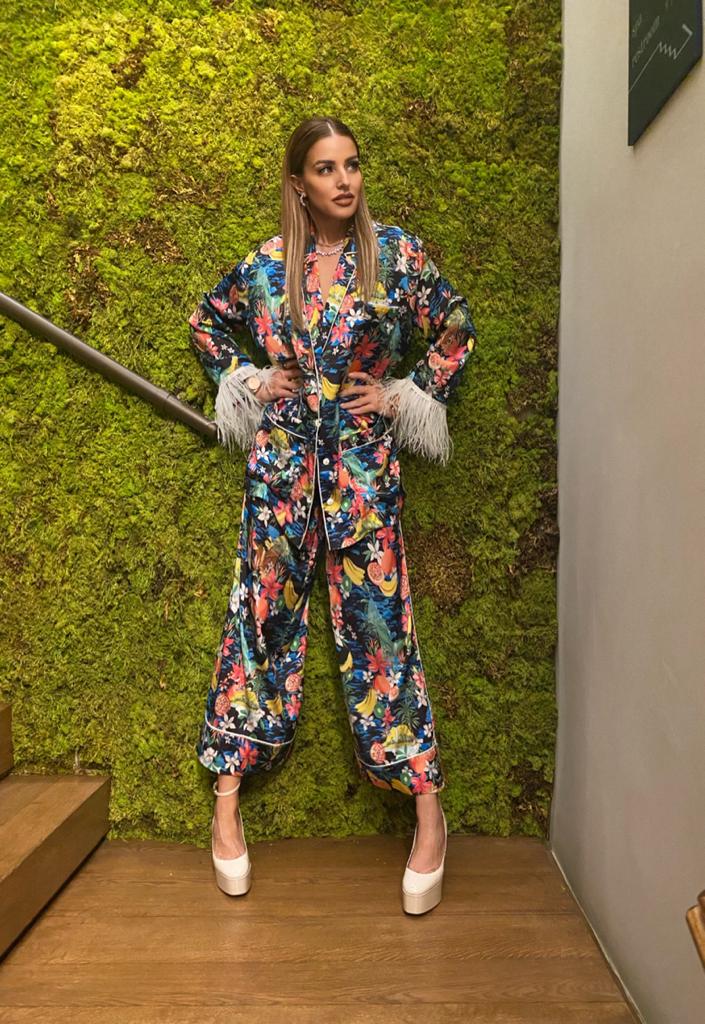 Spring summer 2022 C. MANOLO TROPICAL PAJAMA SET WITH FEATHERS