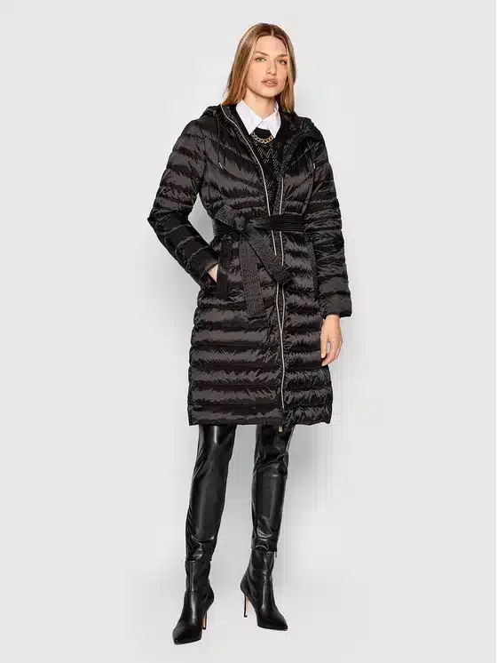 New collection MICHAEL KORS LONG FITTED PUFFER IN BLACK