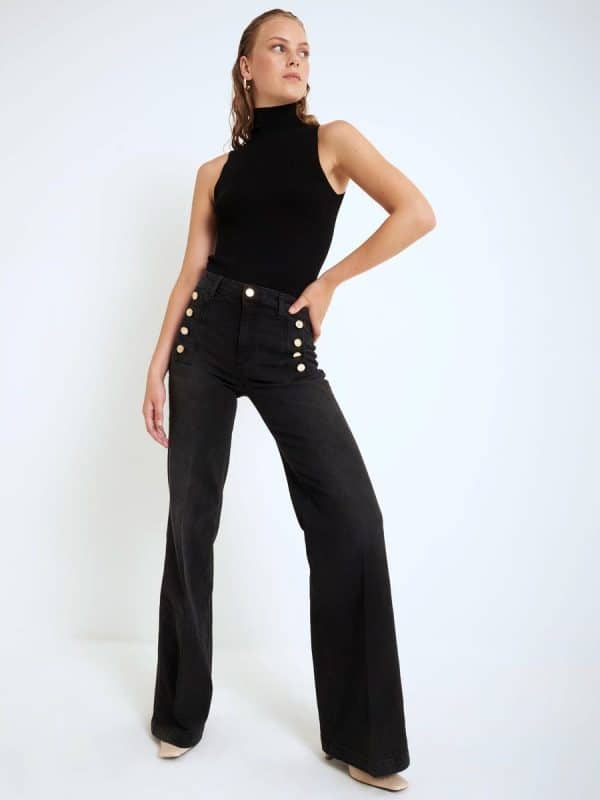 New collection VICOLO HIGH-WAIST JEANS WITH GOLD BUTTON