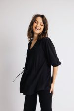 Clothes OPEN FASHION BLOUSE WITH SLEEVE AND RUFFLE IN THE MIDDLE