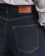 New Collection GANT WIDE FLARED TAILORED JEANS