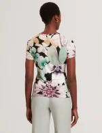 New collection TED BAKER SAALMA PRINTED FITTED TEE