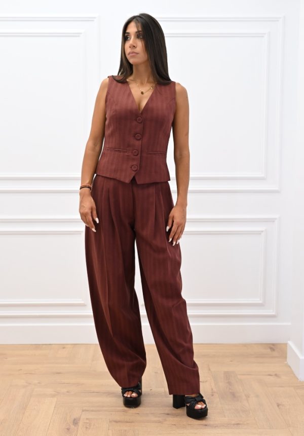 New Collection C KONTOVA HERRINGBONE VEST BORDEAUX