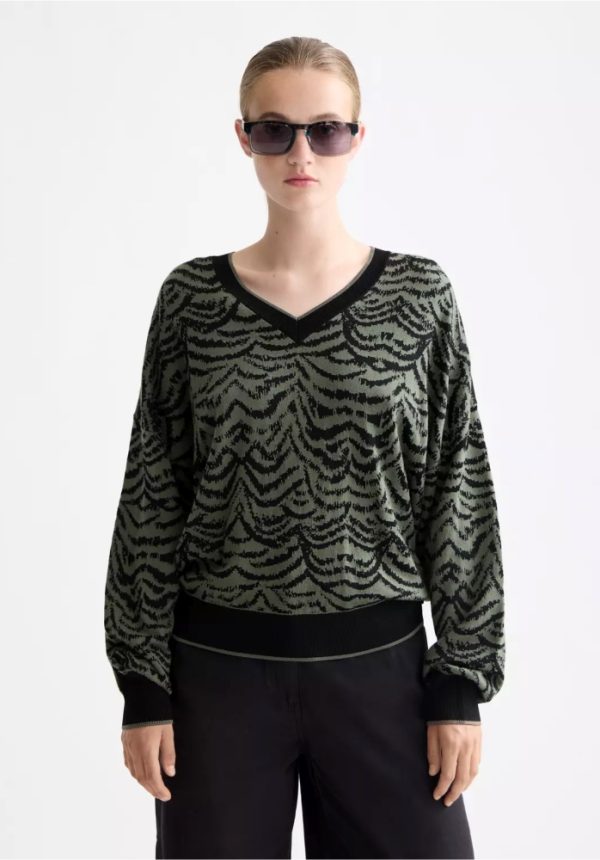 New collection SCOTCH & SODA JACQUARD V NECK PULLOVER