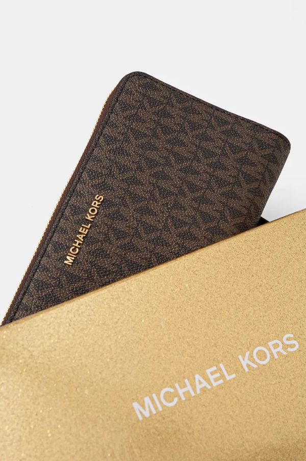 New collection MICHAEL KORS TRAVEL CONTINENTAL WALLET
