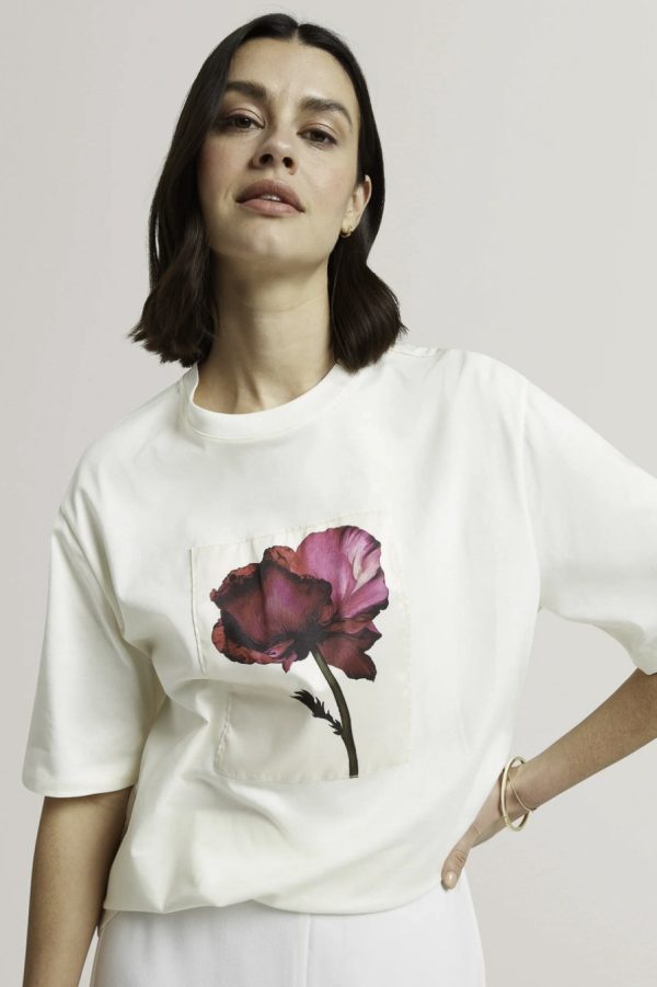 New Collection TEDY BAKER SIGRYD FLORAL PATCH DETAIL T-SHIRT