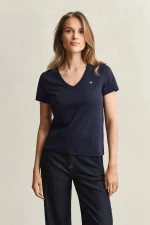 Clothes GANT V-NECK SHIELD T-SHIRT