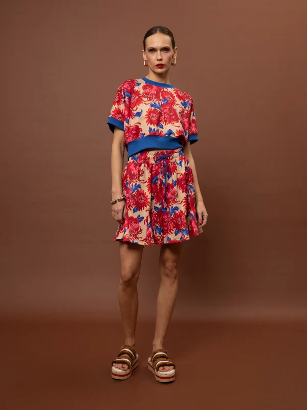 Clothes WE ARE FUTTER CROPPED TOP