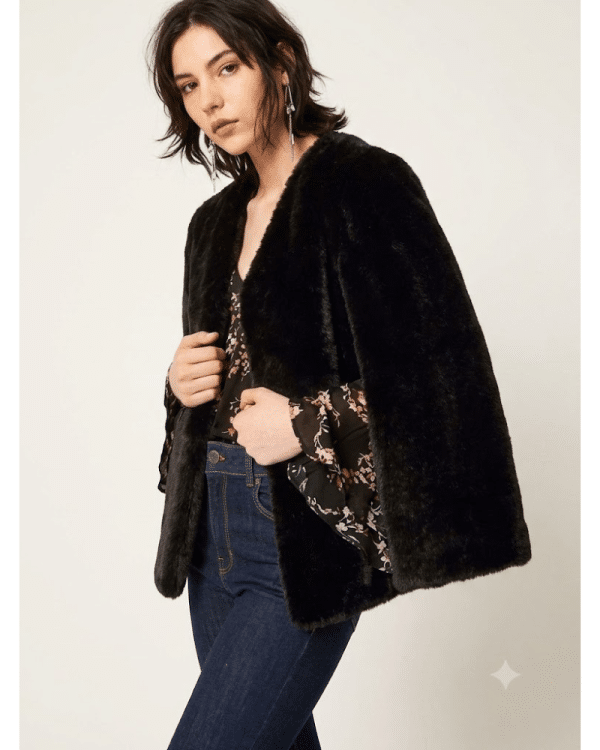 New Collection TWINSET BLACK FAUX FUR CAPE