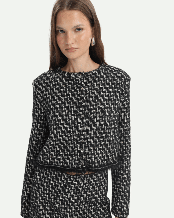 New Collection MY T BLACK AND WHITE TWEED CROP JACKET