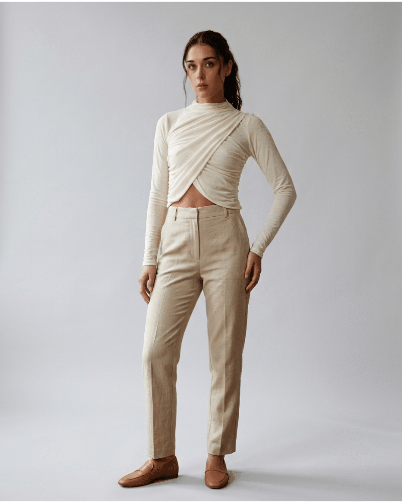 New Collection WHITE CROSSOVER DRAPED TOP New Collection WHITE CROSSOVER DRAPED TOP